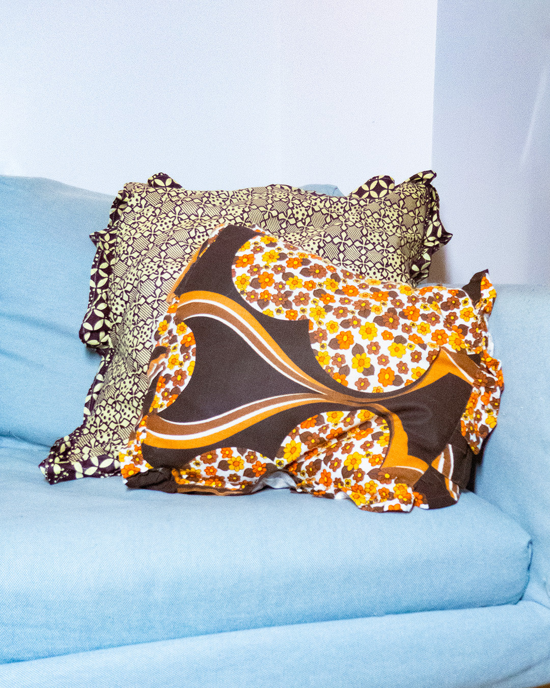 Housse de coussin carrée à froufrou